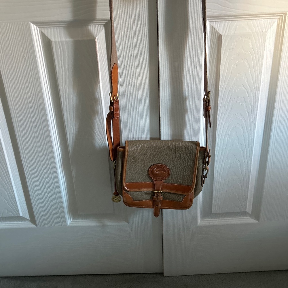 Dooney and Bourke shoulder bag